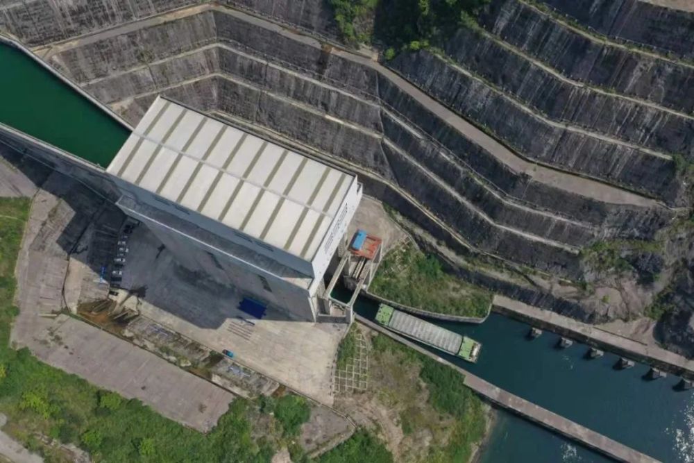 世界上通航水头最高!乌江构皮滩水电站通航工程投入试运行_腾讯新闻
