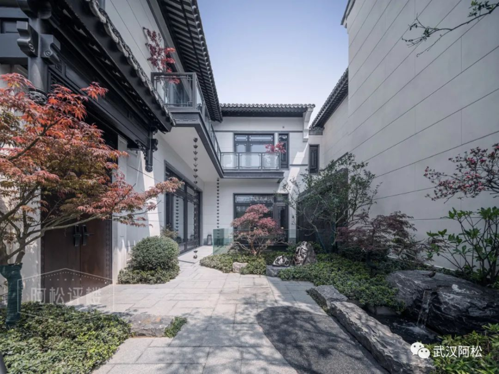 这买的哪里是别墅是汉口城心的一座博物馆吧