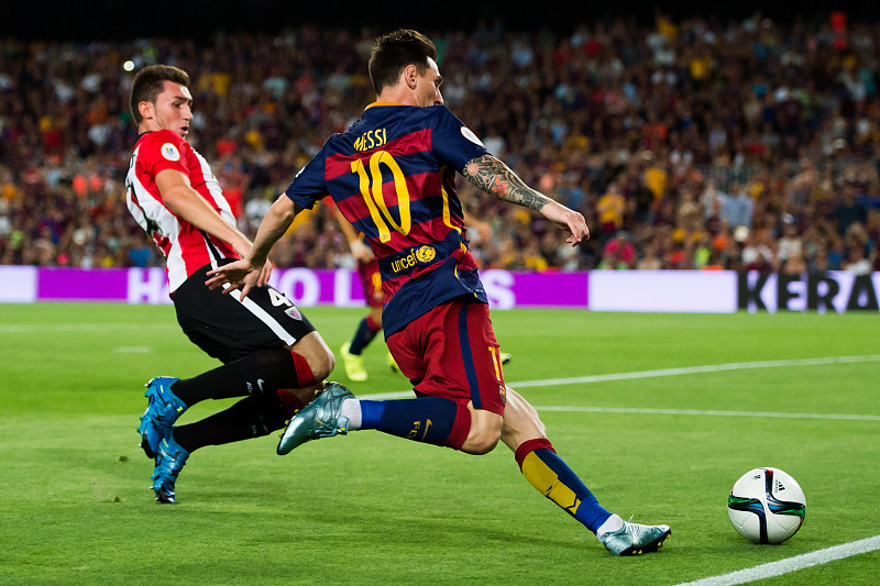 外媒畅想巴萨新赛季先发11人,梅西 c罗联手!京多安取代教授首发