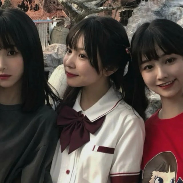 女生头像 四人闺蜜头像 真人 动漫