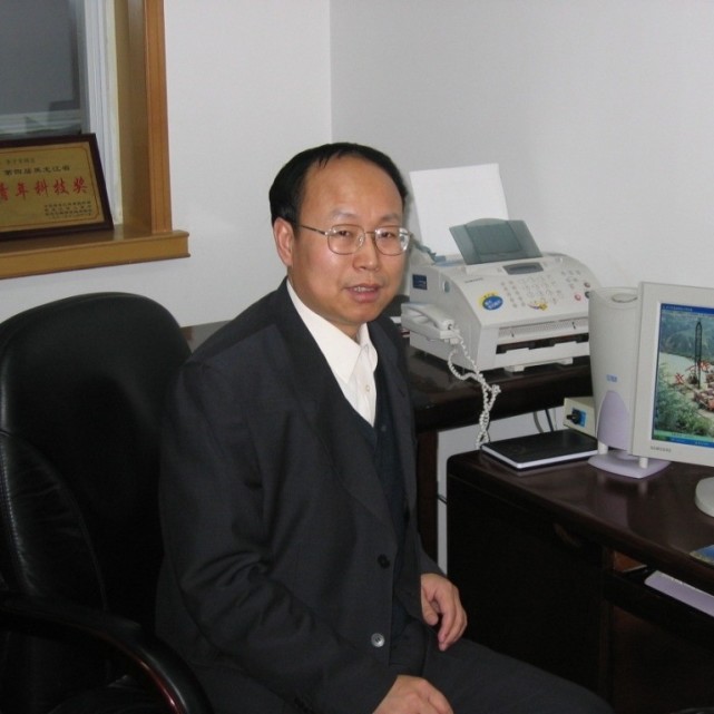 李子丰20多年想推翻相对论被人说是民科打官司还打输了