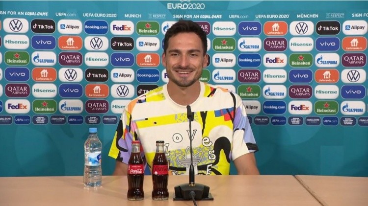 胡梅尔斯我们不会低估匈牙利要用控球不断创造机会