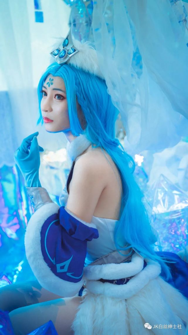 cos:王者荣耀王昭君 "寒梅落下之日之日,归去故里之时.