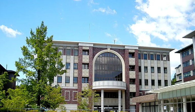 東洋大學東洋大學是位於日本東京都的一所著名私立大學