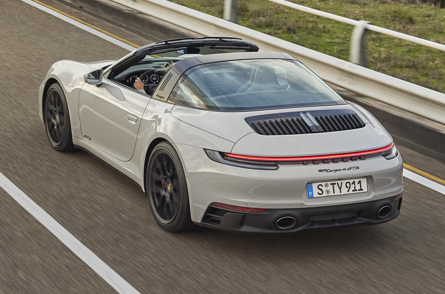 新款保时捷911gts获得473匹马力和升级的底盘