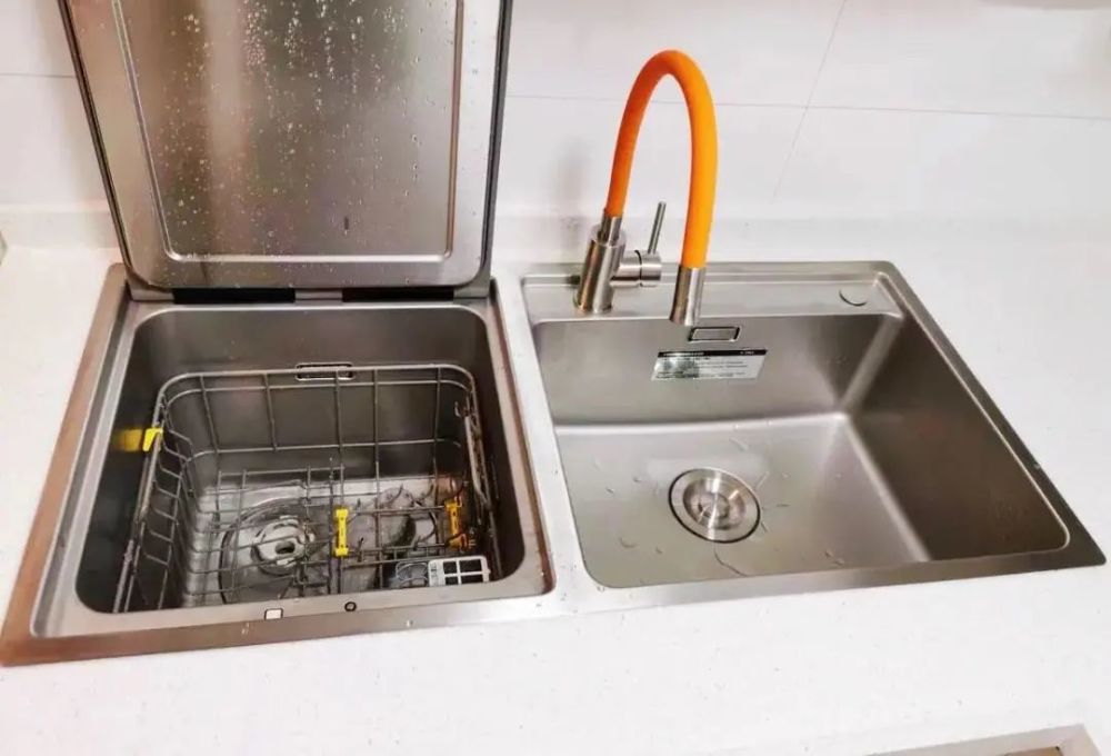 妈洗碗机洗碗真的比我洗得干净