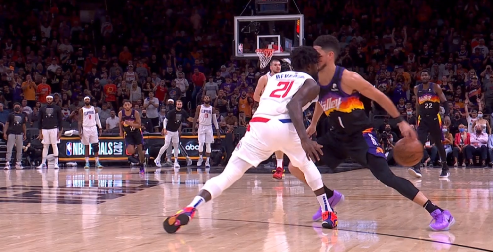 艾顿0.9秒空接绝杀!佩恩29分9助2断2帽0失误如保罗附体:太阳9连胜!