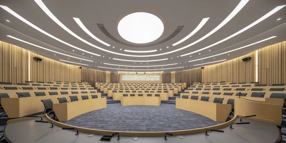 新作深圳南方科技大学会堂激发校园活力和人文气息aube欧博设计