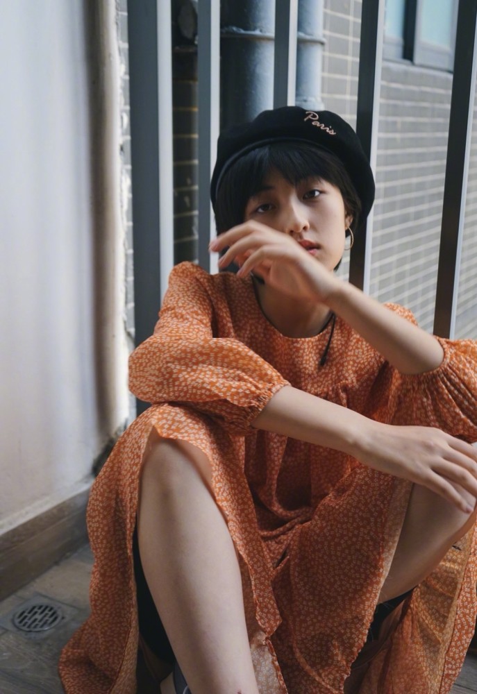 张子枫头像壁纸九张复古拍立得