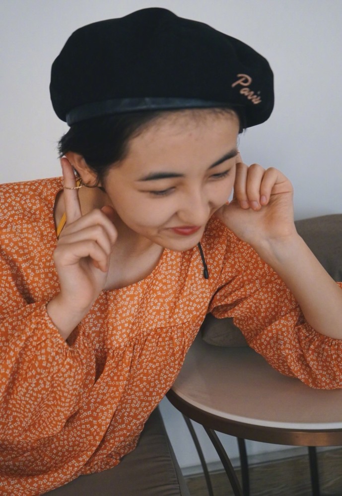 张子枫头像壁纸|九张复古拍立得_腾讯新闻