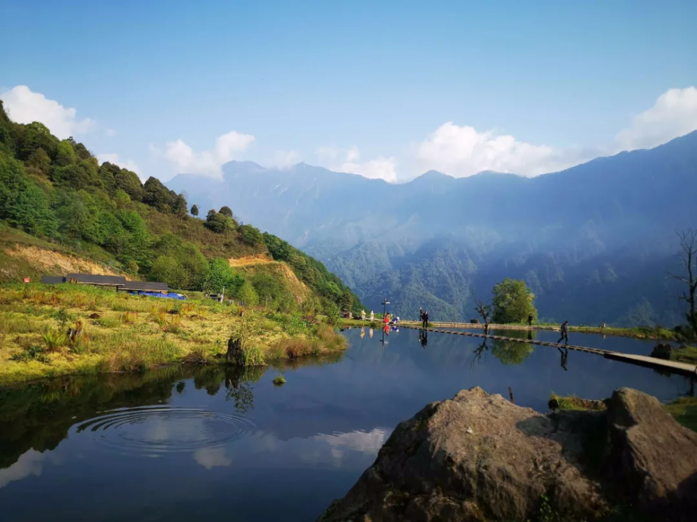 夏天到黑竹沟,既能纳凉避暑又能游山玩水!