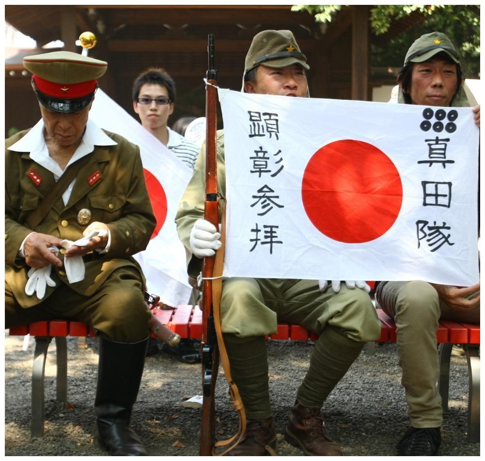 靖国神社老兵图片