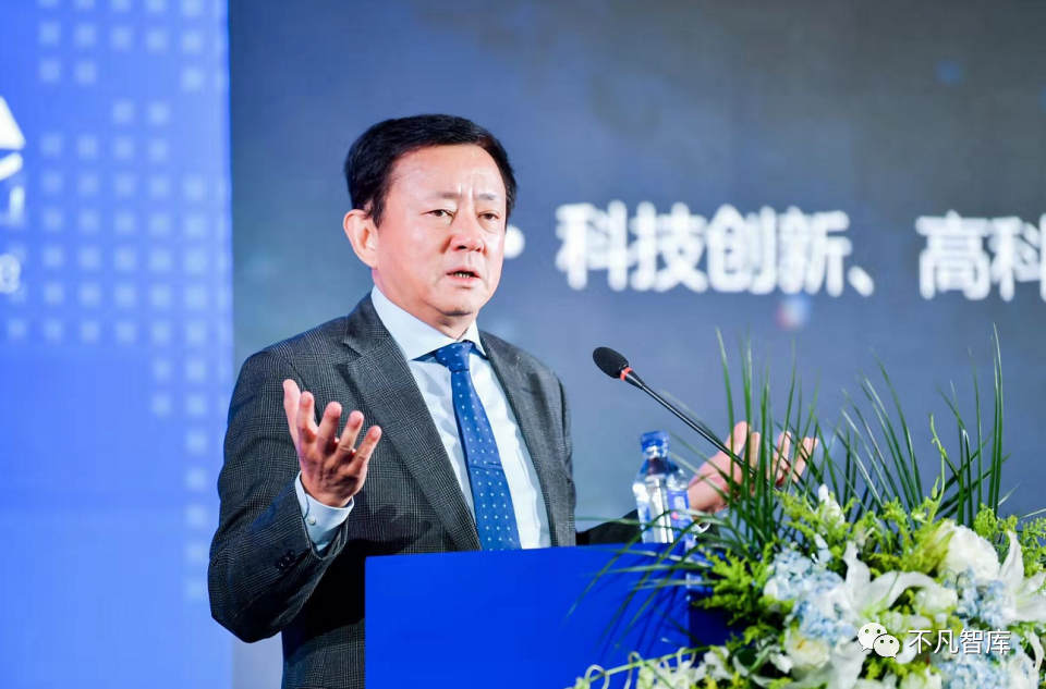 继"六个钱包"后,北大教授又提新言论:现在租房挺合算