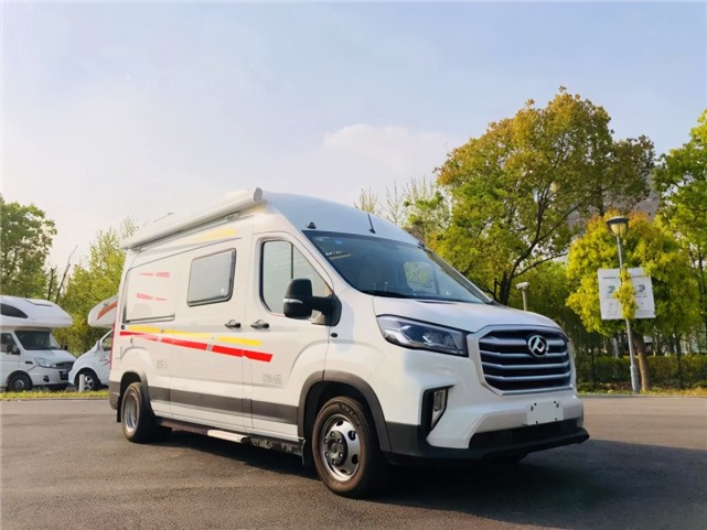 近期特价房车仅需26.8w,上汽大通v90加长轴b型房车