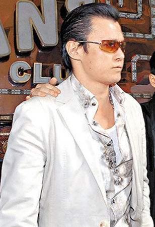 92年的黑红往事,梅艳芳被黄朗维怒掌掴,