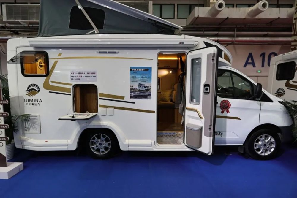 loft布局房车,楼梯设计是最大亮点,这台卓美亚卓越x2很吸睛_腾讯新闻