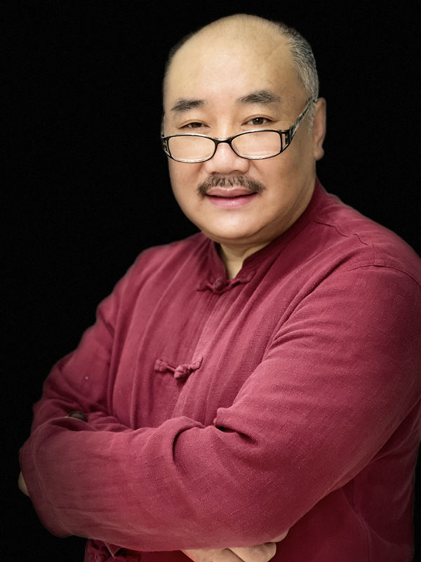 沈坤 被誉为"东方莫奈"之称的艺术巨匠