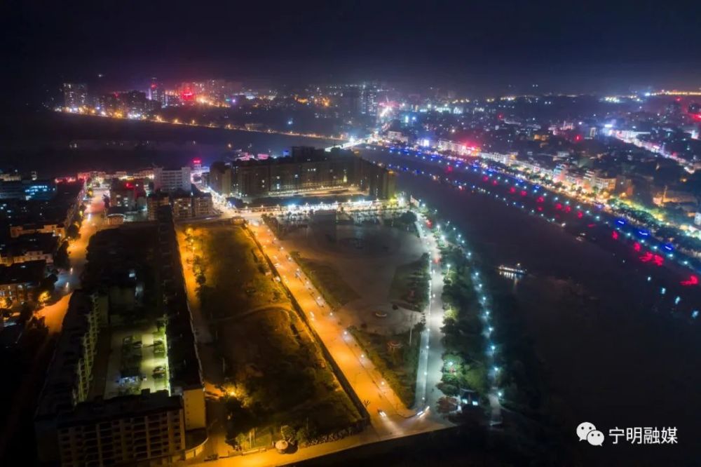 花山音画宁明如梦似幻江滨夜