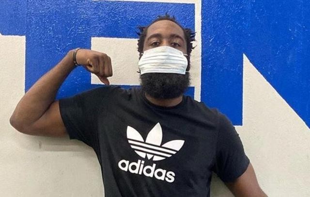 哈雷尔 NBA球星戴口罩都啥样？哈雷尔赛博朋克风，看到奥尼尔忍不住了