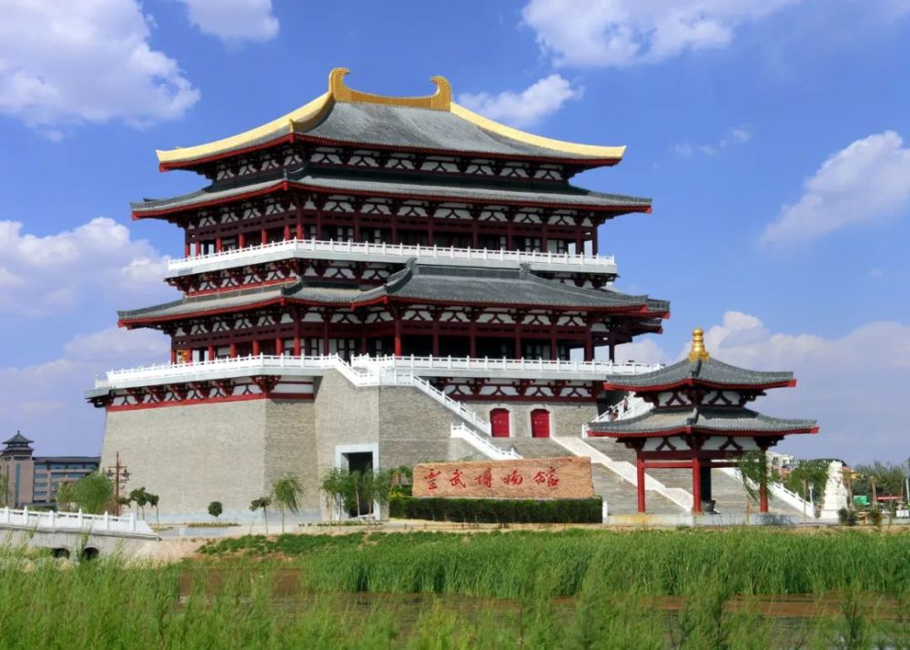 我市先后实施了灵武城墙维修工程,高庙修缮保护项目,灵武窑址基础设施