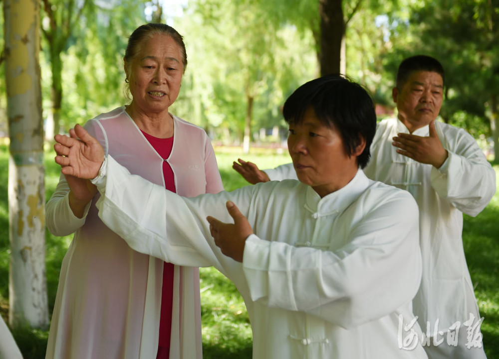 河北定州社會體育輔導員張國匣義務教拳20餘載