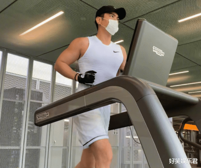 杜江分享健身视频