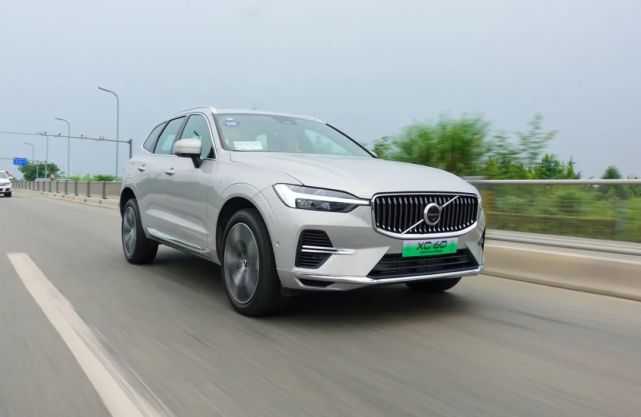 沃爾沃新款xc60 recharge t8不做選擇題