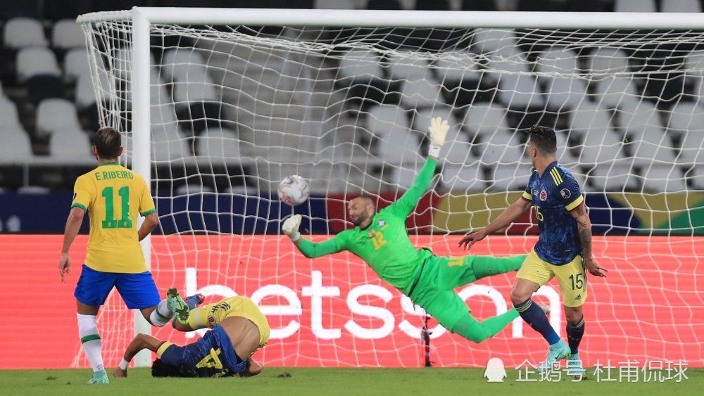 世界波!倒钩破门,美洲杯最佳进球诞生,巴西陷入绝境