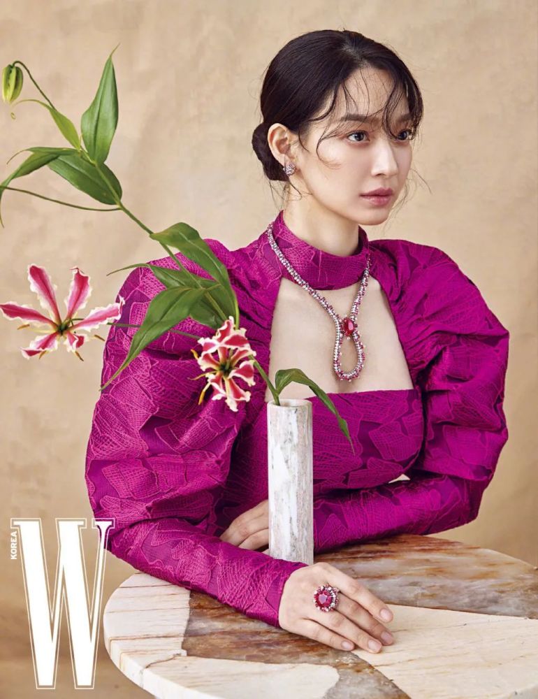 组图美貌娇俏九尾狐韩星申敏儿杂志大片