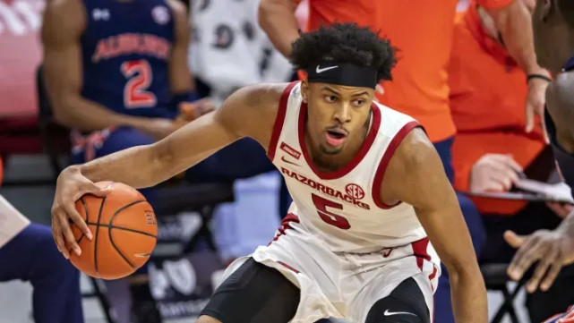 为什么说摩西穆迪是圣安东尼奥马刺完美的选择会成为未来球星