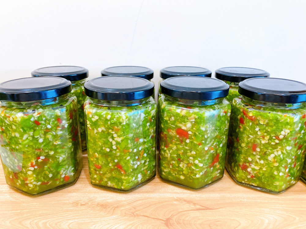 地道的青辣椒酱不用油熬不用炒3个重点鲜香辣超下饭保存久