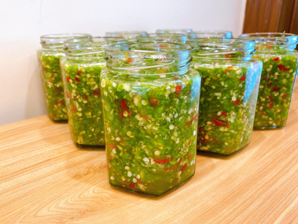 地道的青辣椒酱不用油熬不用炒3个重点鲜香辣超下饭保存久