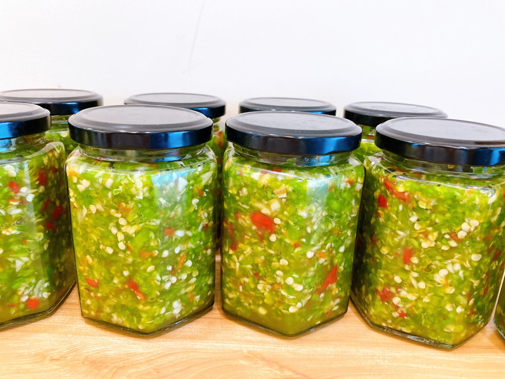 地道的青辣椒酱不用油熬不用炒3个重点鲜香辣超下饭保存久