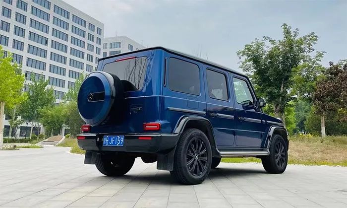 2.0t落地198万,贵吗?但家里没矿谁敢买奔驰大g