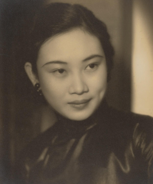 胡友松自称胡蝶女儿攀上75岁李宗仁不为钱对方西去后皈依佛门