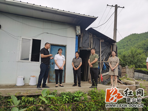 红网时刻6月24日讯(通讯员 廖琼君)6月23日,蓝山县委副书记,代县长邓