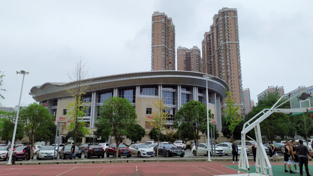 首先,从冷水滩最近的城市规模扩建来看,重点还是往南,发展滨江新城