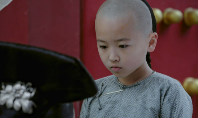 如懿传中的五阿哥永琪这孩子打小就聪明就连甄嬛都喜欢他