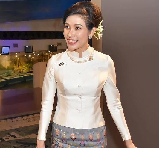 她是地表最强贵妃被泄露1443张私照却依旧获泰王独宠