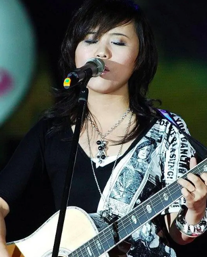 厉娜卖货唐笑有几套房,还有人因生子抑郁|厉娜|唐笑|韩真真|超级女声