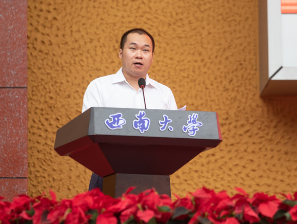 毕业季 | 因"论文致谢"走红的黄国平回到母校西南大学 勉励学弟学妹"