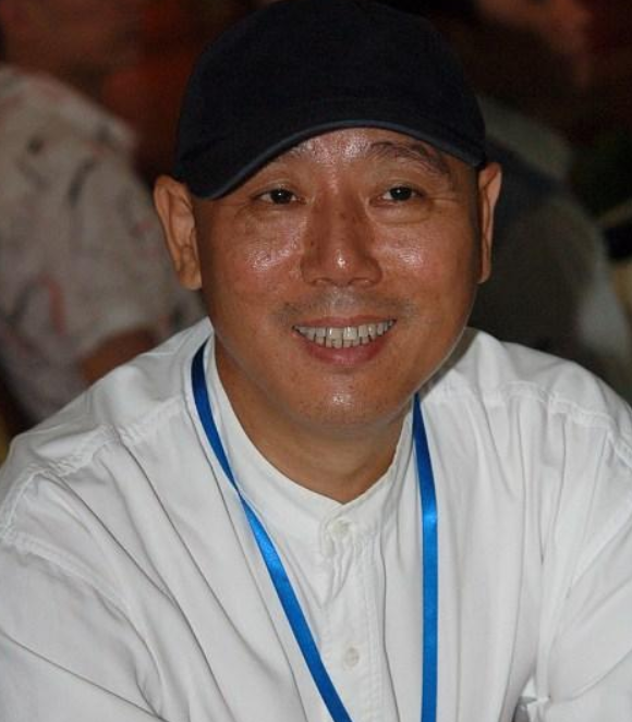 中国式父亲李诚儒,从一贫如洗到身价百亿,他经历了什么