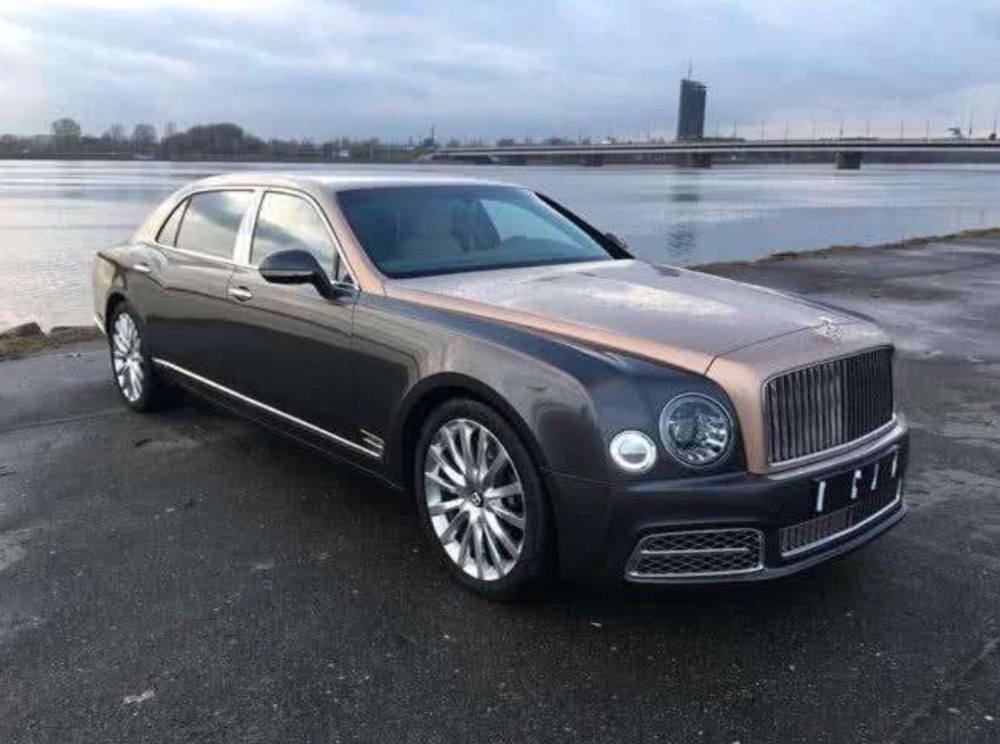 这车全国仅一辆,卖了5年都没卖出去,如今用来出租拍电影