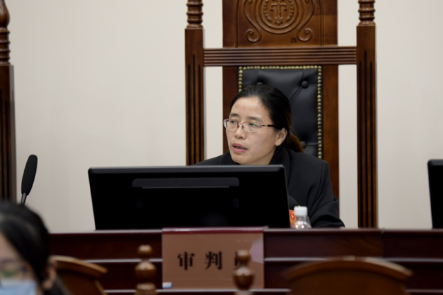 重庆客户端发华龙网-新重庆客户端6月24日16时10分讯(余志斌)新婚燕尔