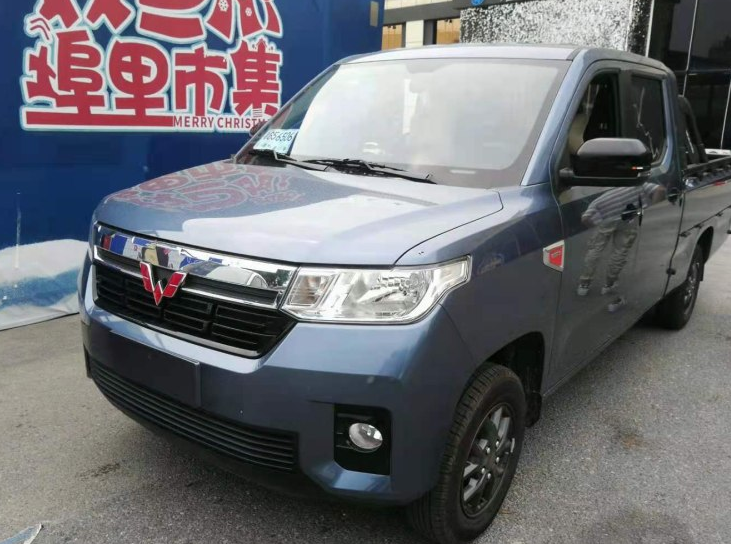 宏光,不过现在全国都在抓面包车非法改装,斟酌再三还是买了五菱征途