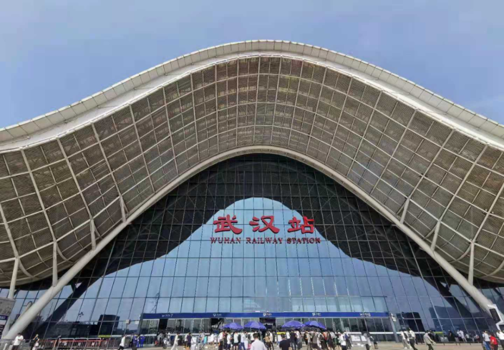 从咸宁至武汉天河机场,将可坐城际铁路直达.