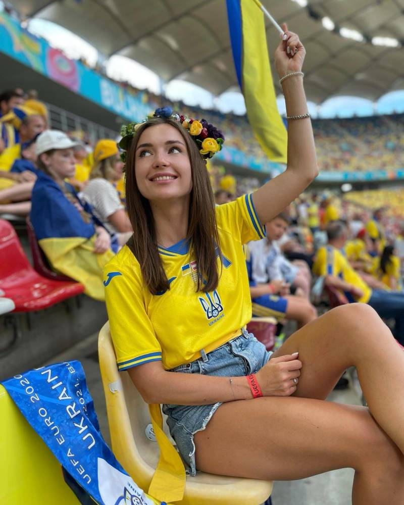 欧洲杯美丽元素欧罗巴夏日之花你们笑起来真好看