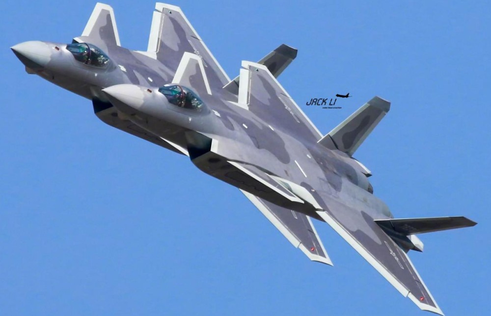 空战力量再升级,歼20列装多支英雄部队,总数已超数百架?_腾讯新闻