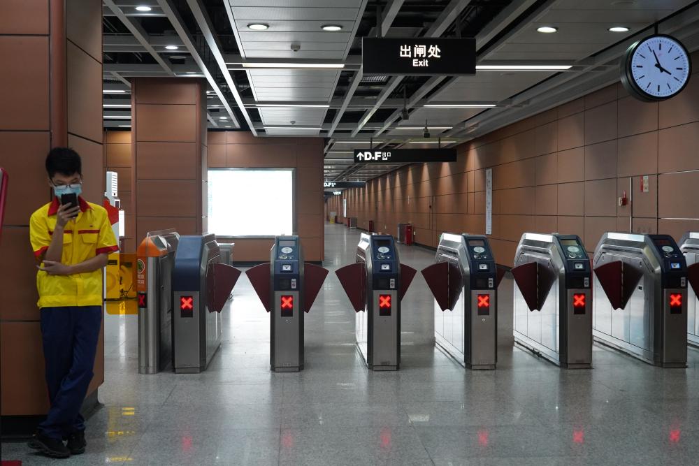 "芳村所有地铁口恢复运营,多图(广州)_腾讯新闻