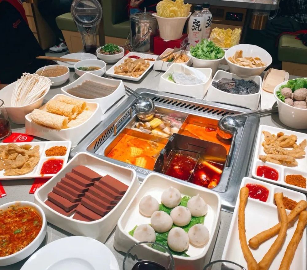 海底捞张勇自嘲对趋势判断失误实则透露更大野心